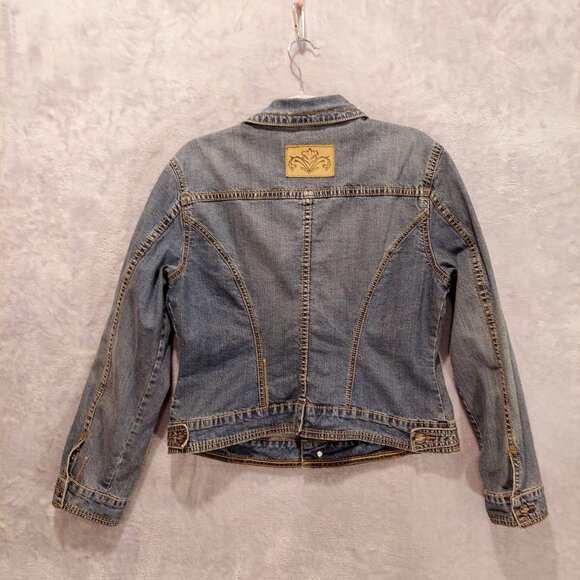 Cabi Jean jacket womens M Blue Denim Logo cropped Long sleeves waist tabs beachy - Picture 7 of 13